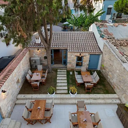 호텔 Eflin Haus Historical Place & Monument 3*