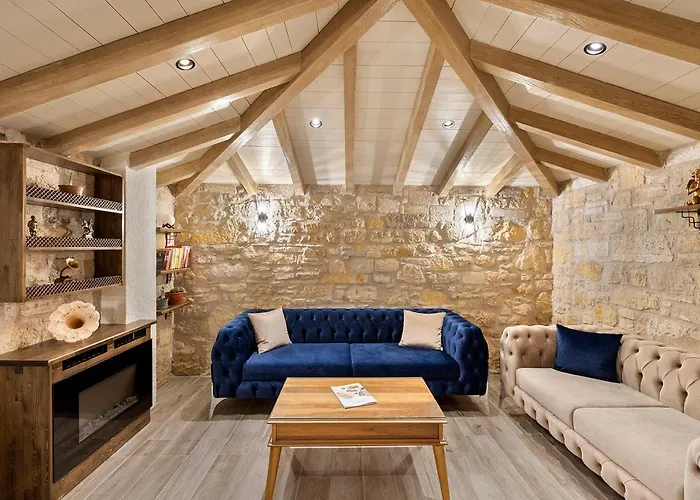 Eflin Haus Historical Place & Monument Çeşme