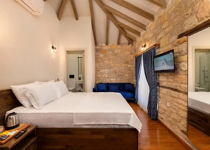 Eflin Haus Historical Place & Monument Hotel Çeşme