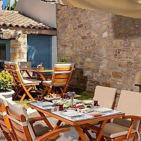 Eflin Haus Historical Place & Monument 3* Cesme