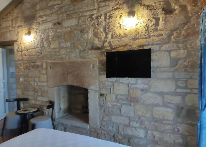 Eflin Haus Historical Place & Monument Çeşme